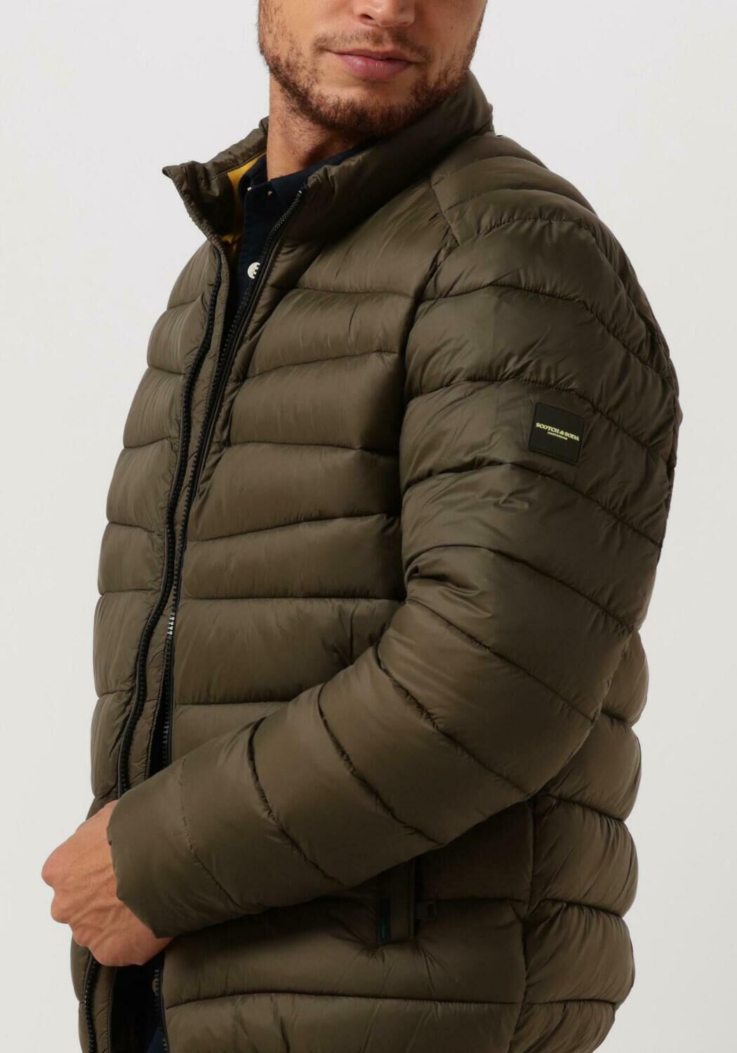 Groene SCOTCH SODA Gewatteerde jas SHORT PUFFER JACKET Omoda
