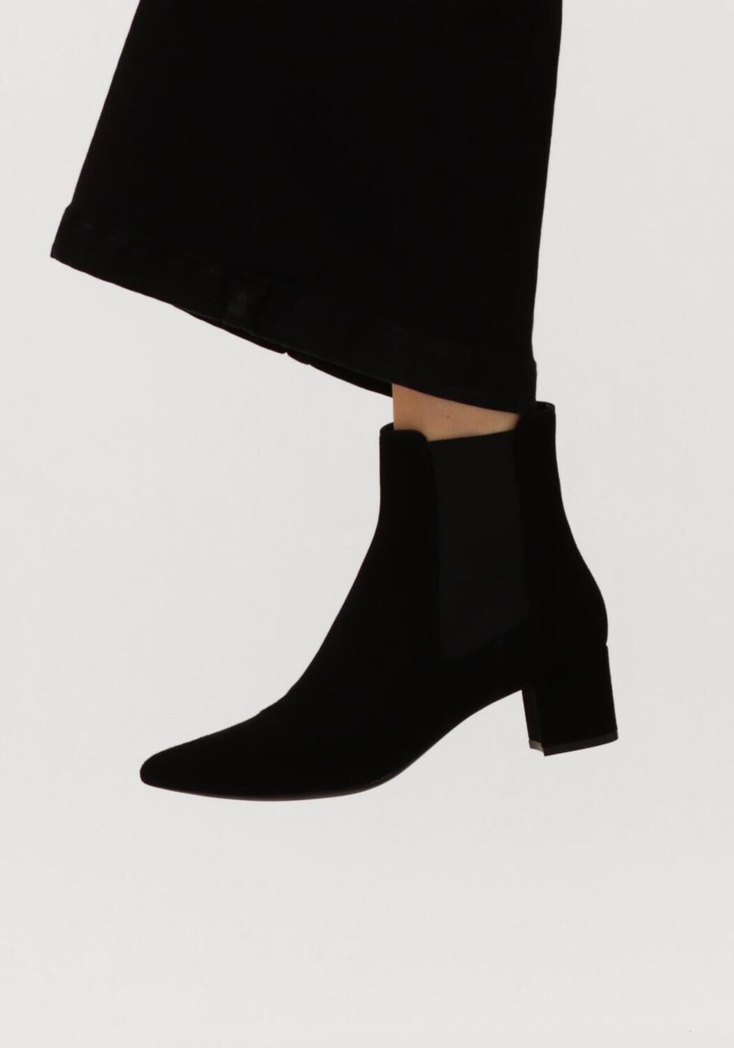 Zwarte UNISA Enkellaarsjes JURI - large