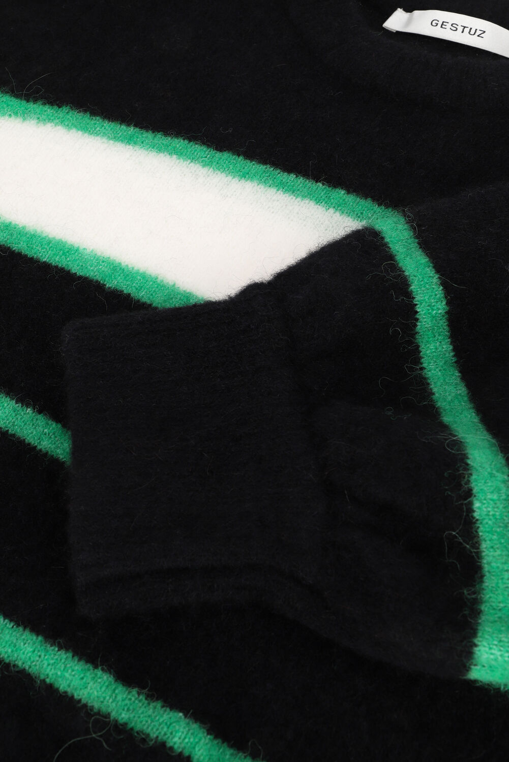 GESTUZ Pull ALPHA SS STRIPED PULLOVER en noir - large