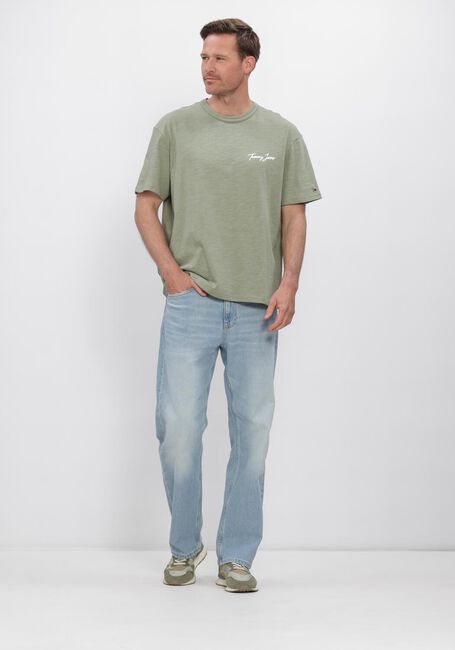 TOMMY JEANS T-shirt TJM RLX NOVELTY SS TEE en vert - large