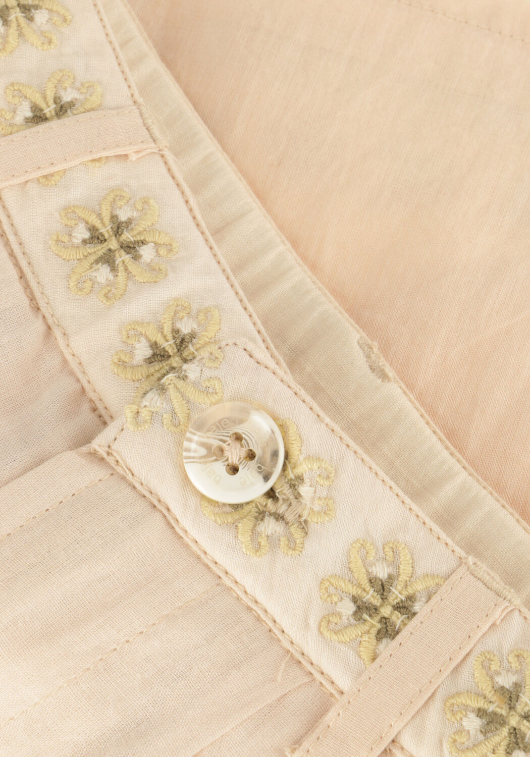 BAJE STUDIO Pantalon courte OVAIA Rose clair - large