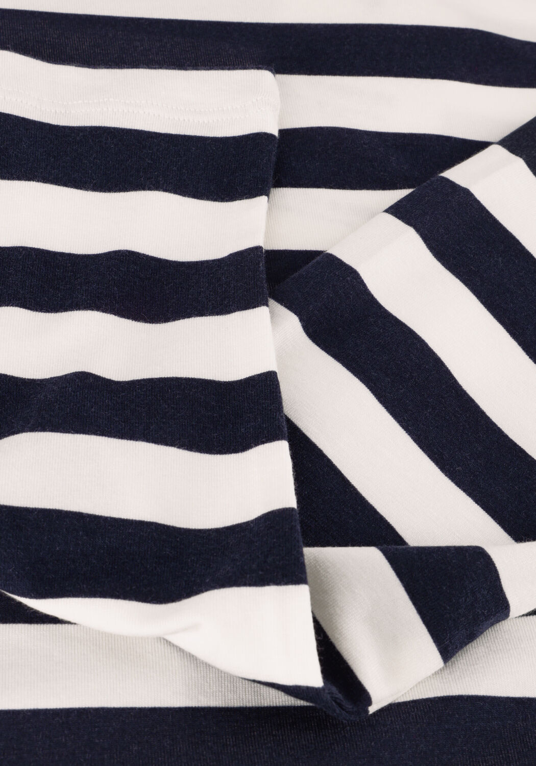 SCOTCH & SODA ALL OVER PRINTED LONG SLEEVED T-SHIRT Hauts & T-shirts Bleu fonc&eacute; - large