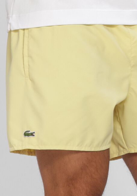 LACOSTE SHORT QUICK-DRY SWIM TRUNKS Shorts de bain en jaune - large