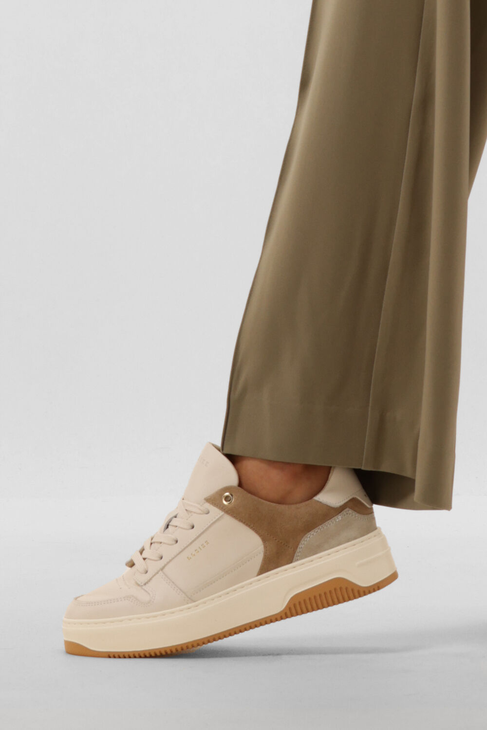 Witte NUBIKK Sneakers BASKET COURT DAMES Omoda