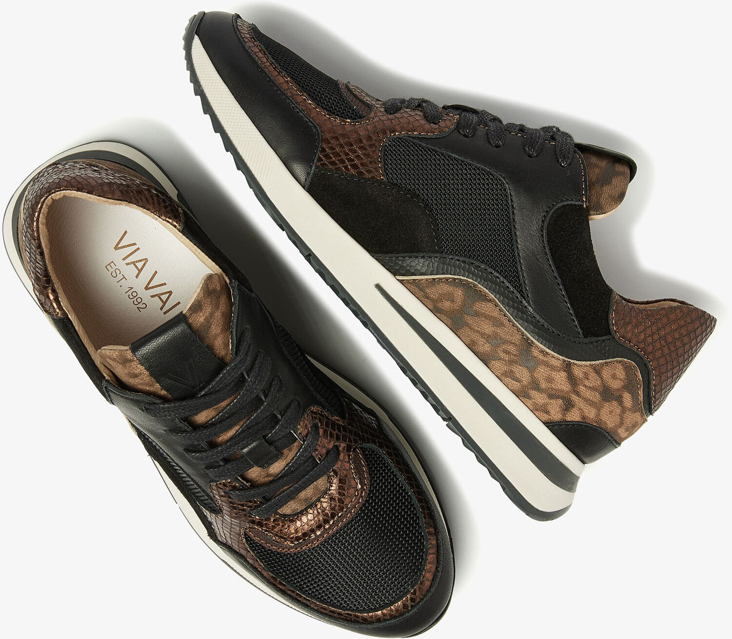 VIA VAI Baskets basses NORA SOOTH en noir - large