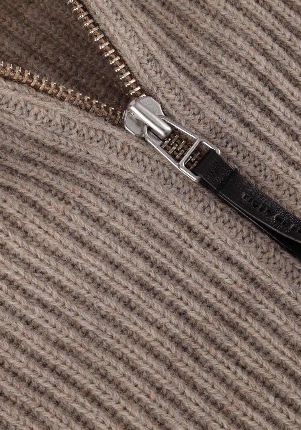 TIGER OF SWEDEN Pull NYMAN. Sable - large