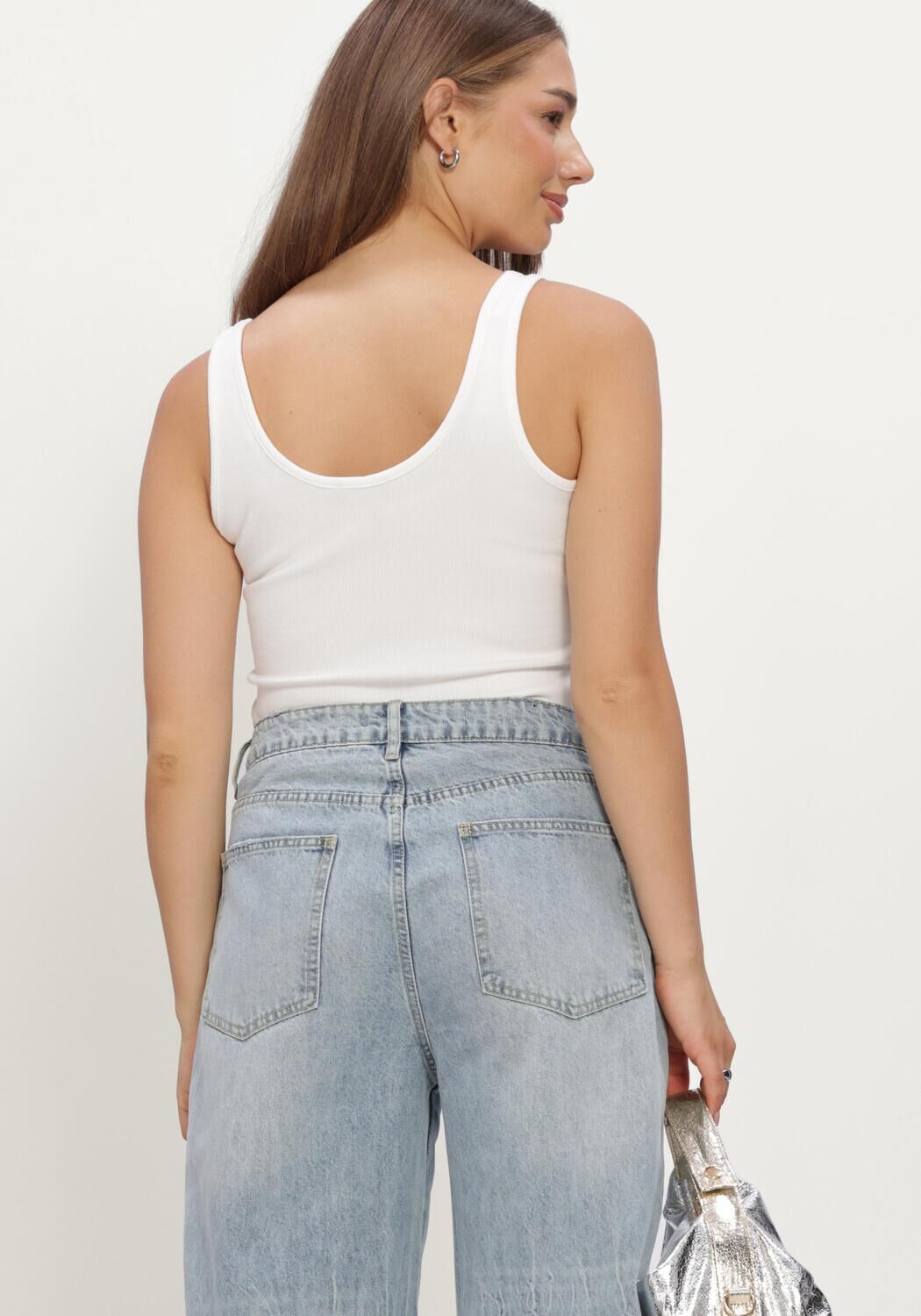 Witte ALIX THE LABEL Tops & T-shirts LADIES KNITTED TANK TOP - large