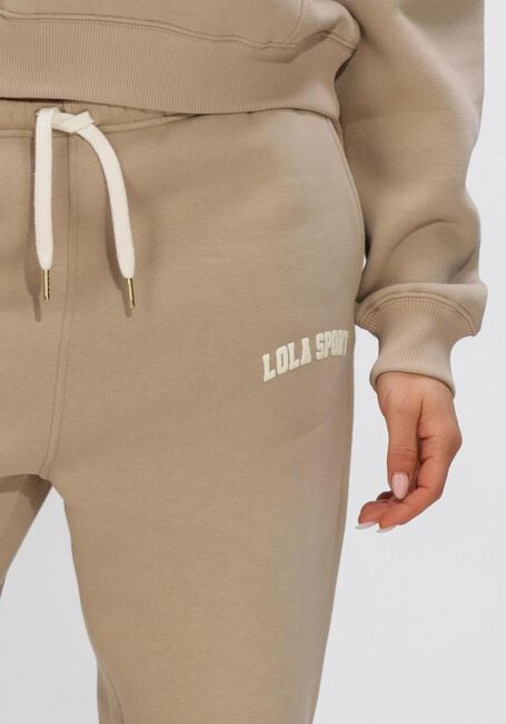 THE LOLA CLUB Pantalon de jogging JAYLA PANTS en beige - large
