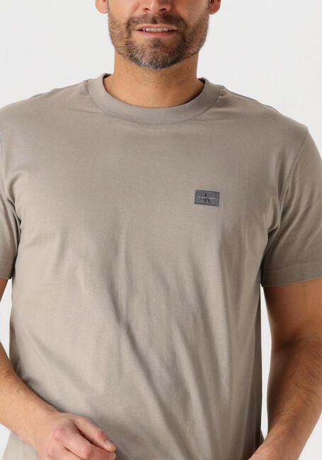 Beige CALVIN KLEIN T-shirt WOVEN LABEL REGULAR TEE - large