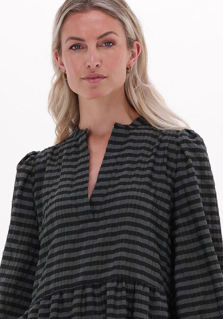 LEVETE ROOM Robe maxi LR-VELA 2 DRESS en vert - large