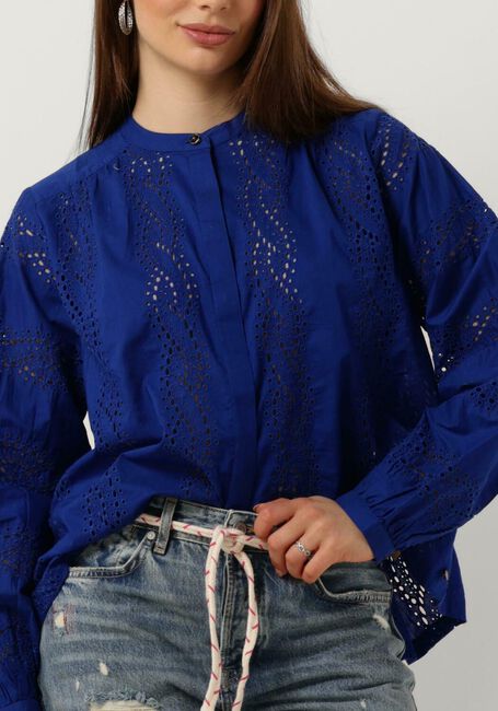 SCOTCH & SODA SHIRT WITH BROIDERIE ANGLAISE Blouses en bleu - large