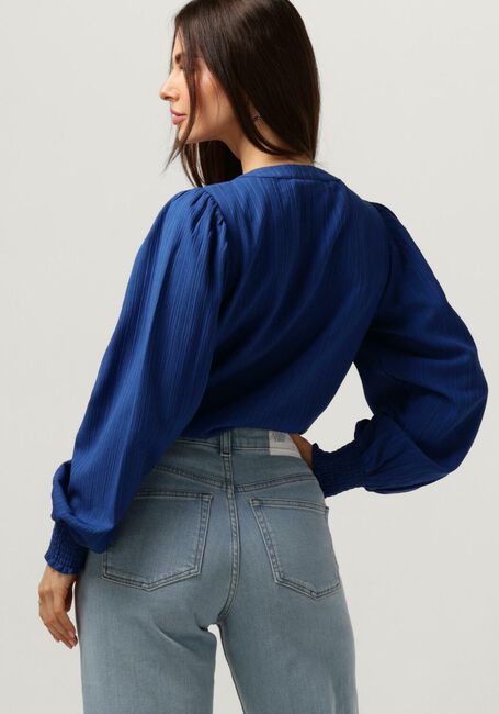 MOVES KATRINNA Blouses en bleu - large