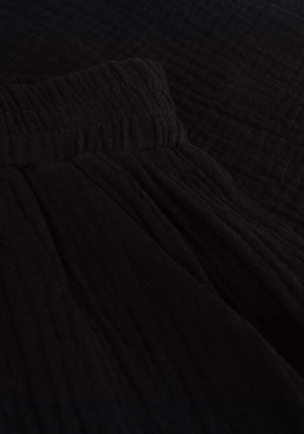 MINUS HEMMA SHORT 3 Pantalons en noir - large