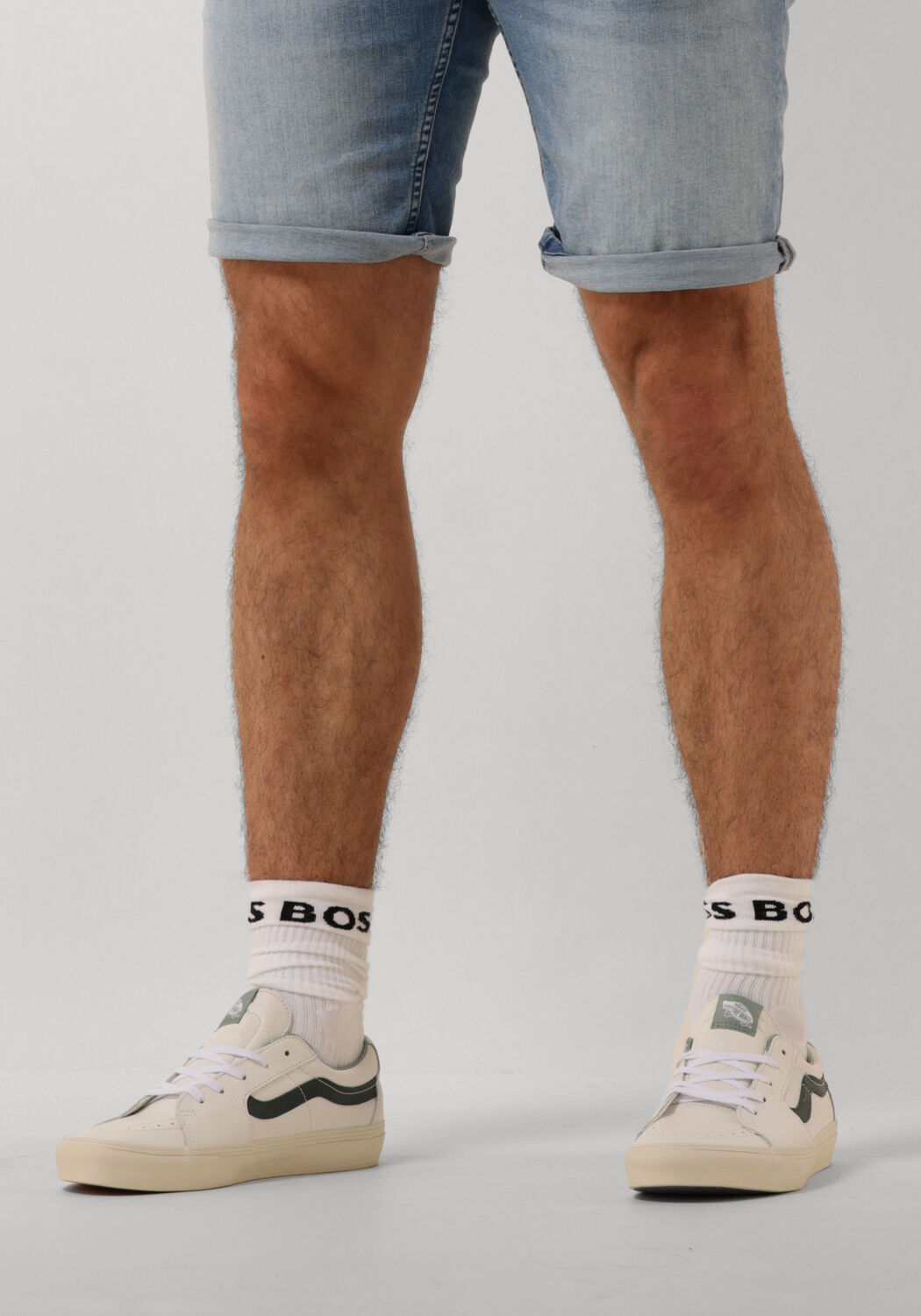 VANS Baskets basses SK-8 LOW MEN en blanc - large