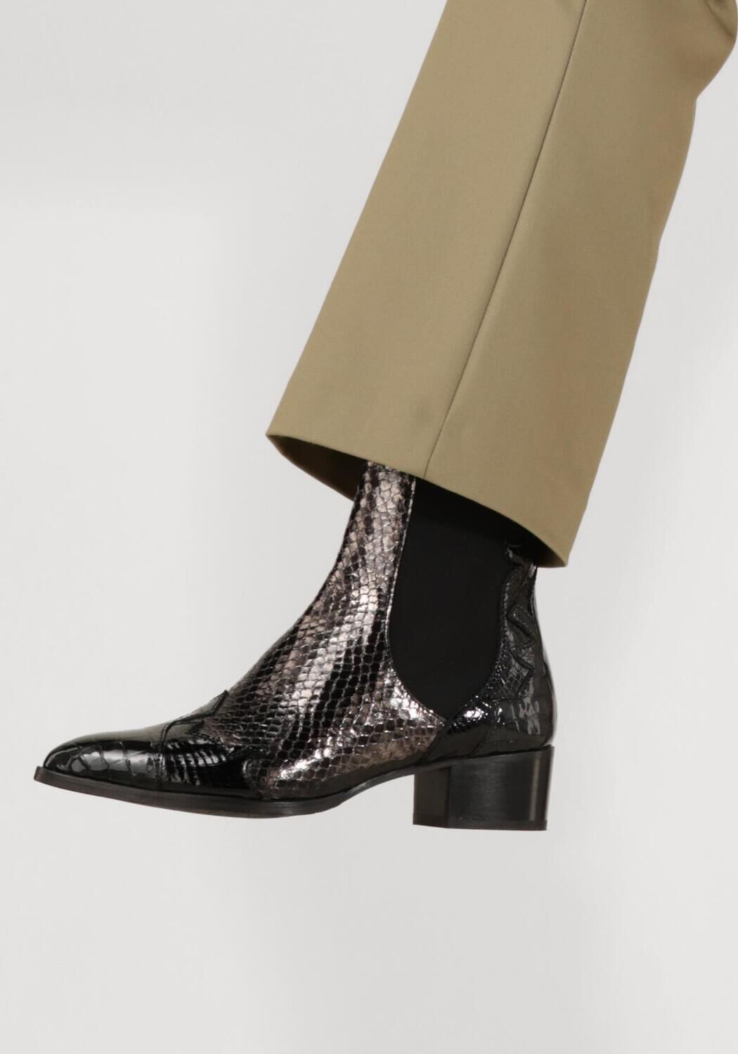 Zwarte PERTINI Enkellaarsjes 30961 - large