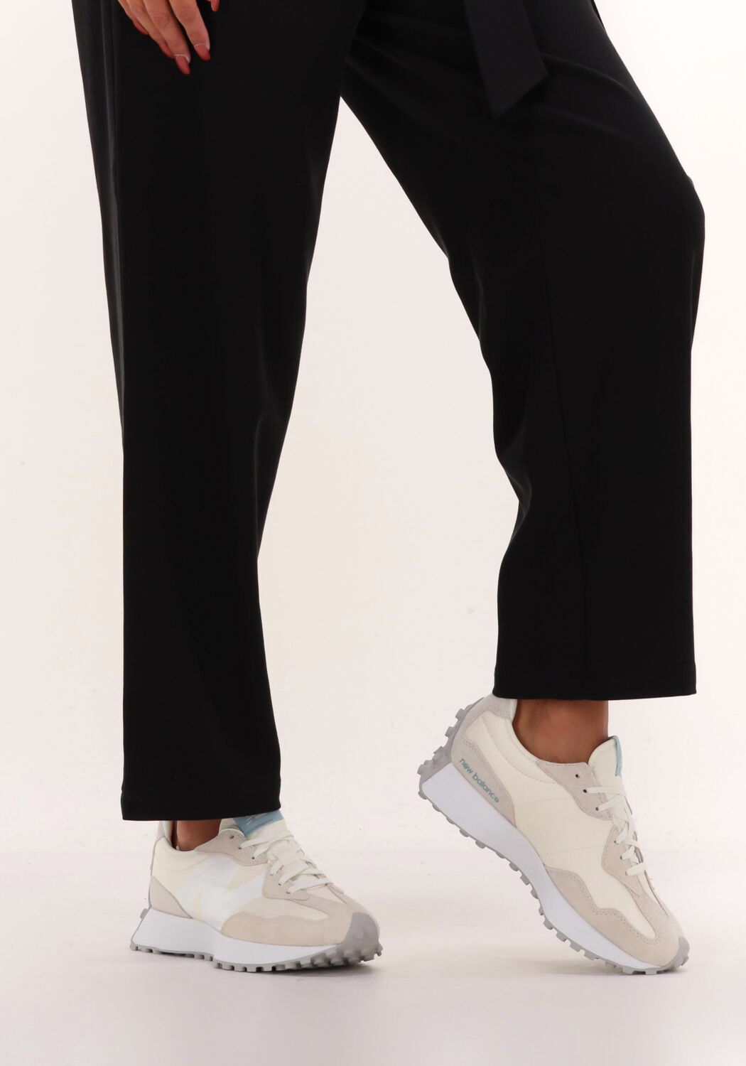 Beige NEW BALANCE Sneakers WS327 - large