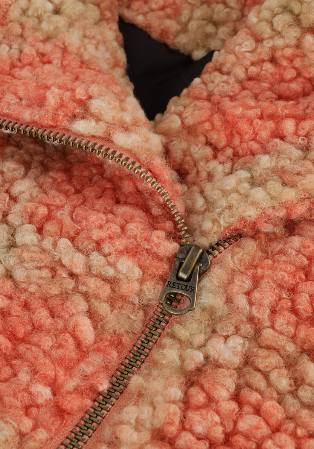 Oranje RETOUR Jack FILOU - large