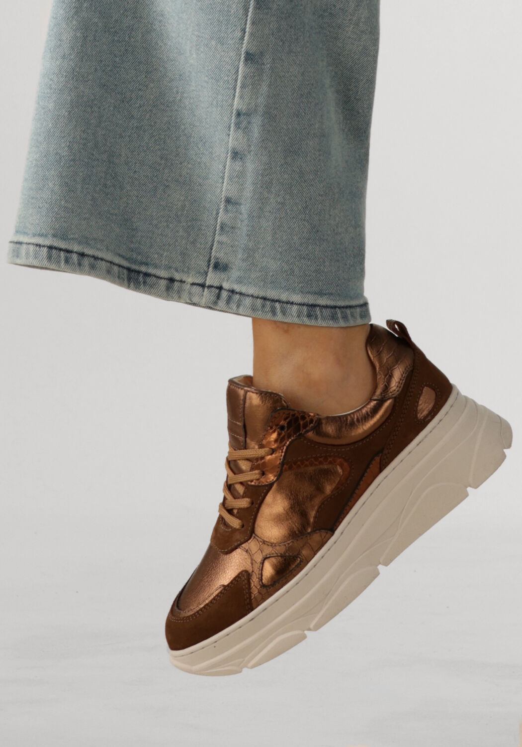 OMODA Baskets basses JANA en bronze - large