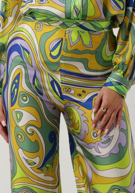 ANA ALCAZAR Pantalon TROUSERS en vert - large