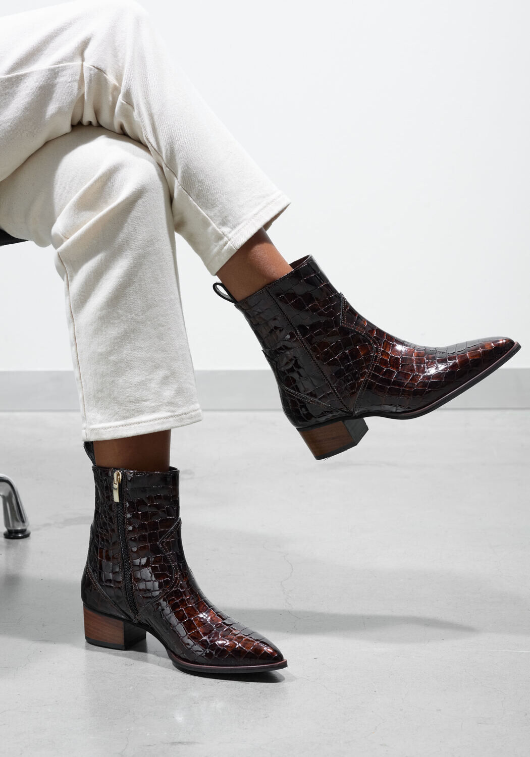 Bruine LINA LOCCHI Enkellaarsjes 3231 - large