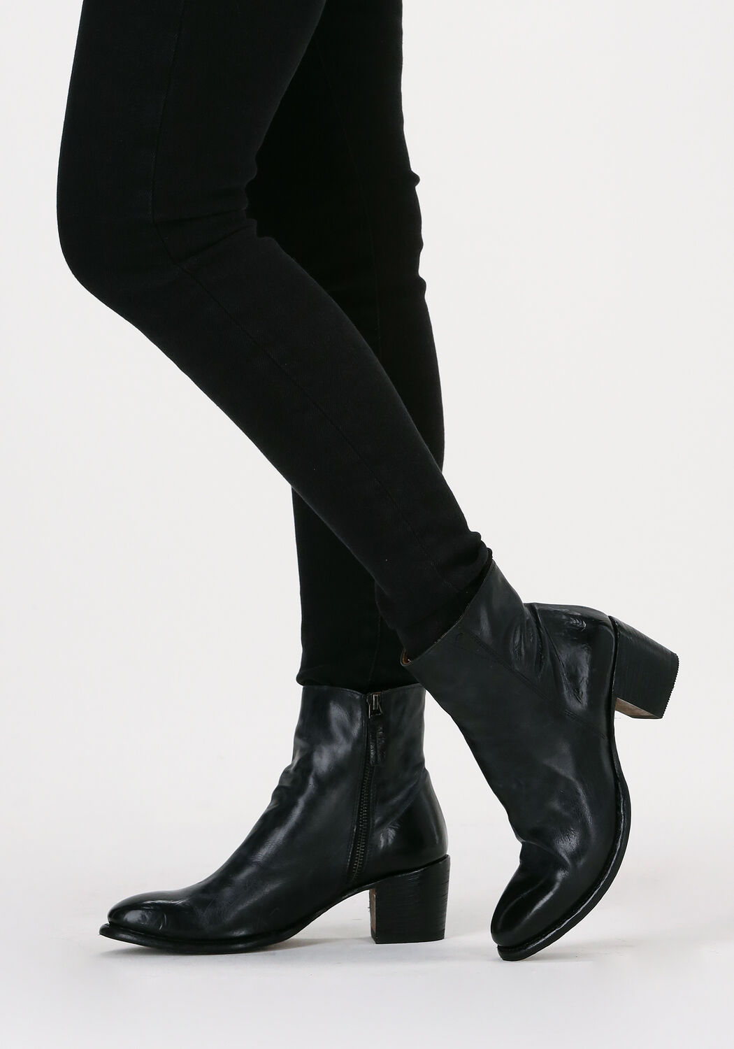 CORDWAINER 40010 Bottines en noir - large