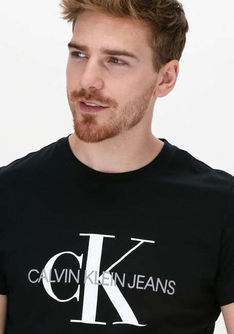 Rechtzetten Shetland onenigheid Zwarte CALVIN KLEIN T-shirt ICONIC MONOGRAM SS SLIM TEE | Omoda