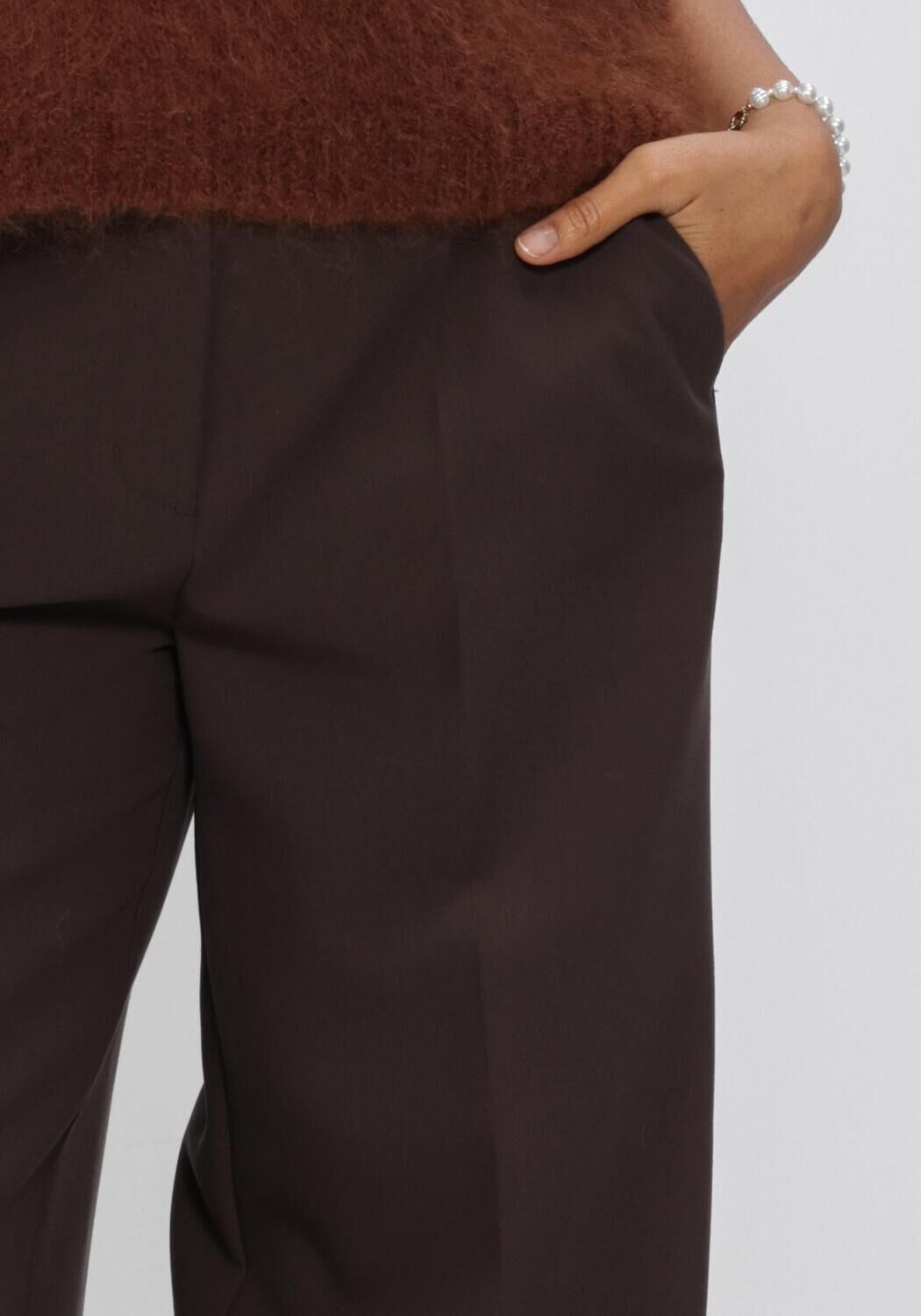 SUMMUM Pantalon large TROUSERS FOAM UNI en marron - large