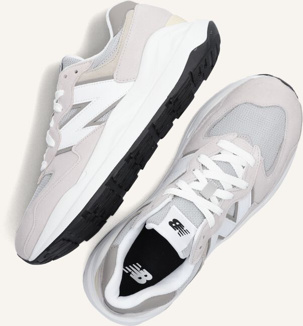 Grijze NEW BALANCE Sneakers M5740 Grijze NEW BALANCE Sneakers M5740 - large