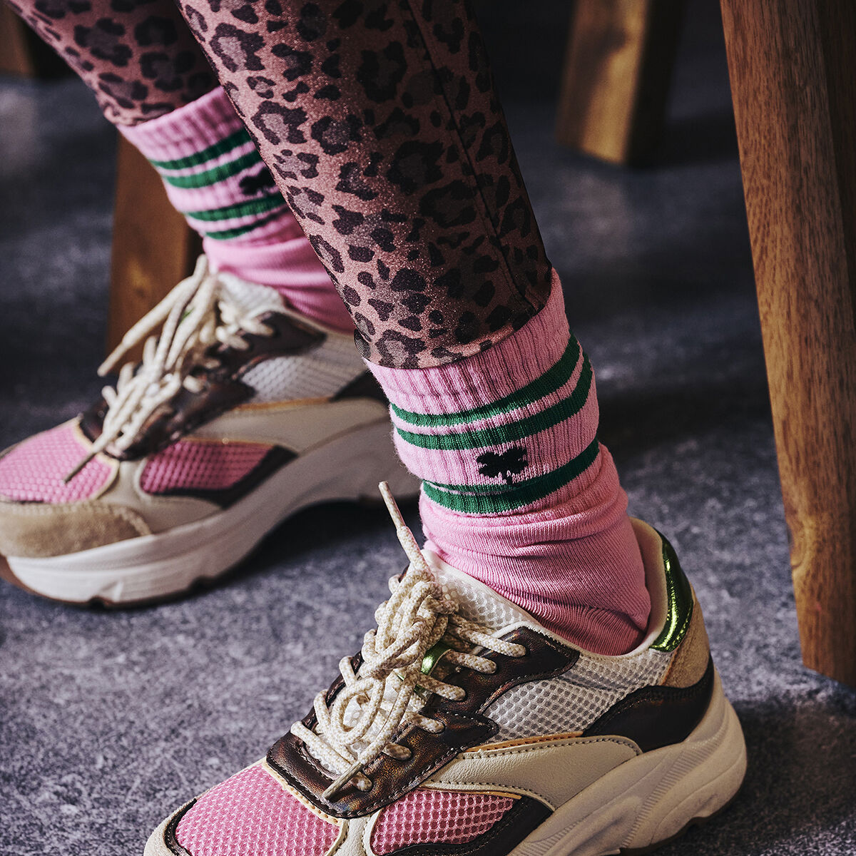 Roze Z8 Beenmode LOVINA - large