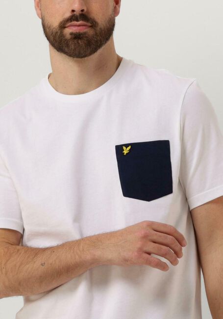LYLE & SCOTT T-shirt CONTRAST POCKET T-SHIRT en blanc - large