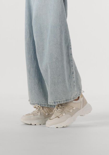 OMODA Baskets basses ALICIA 402-B en blanc - large