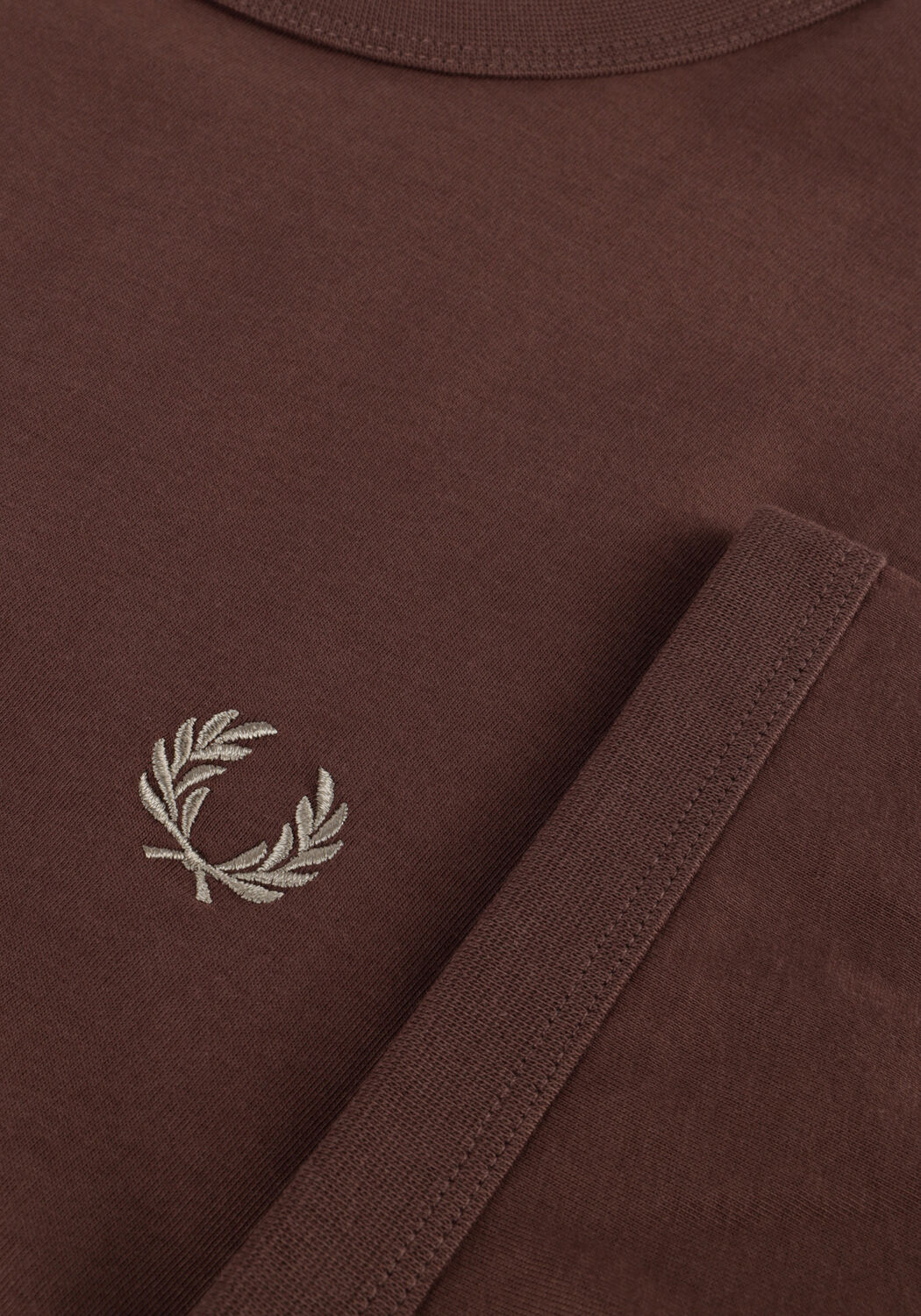 FRED PERRY T-shirt RINGER T-SHIRT en rouge - large