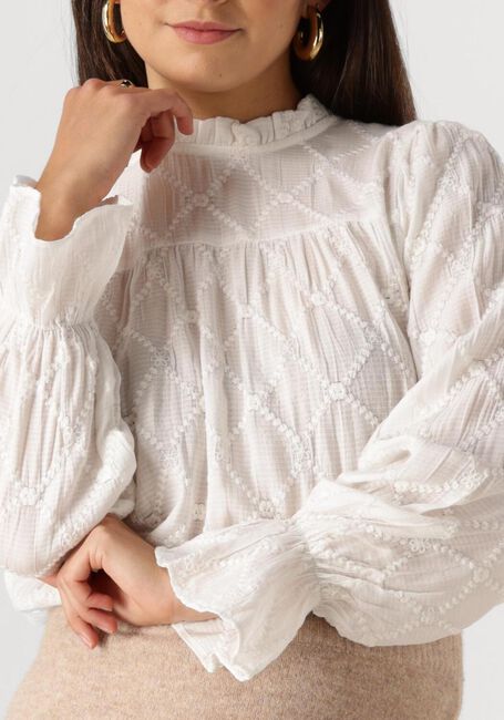 NEO NOIR MAMARA SQUARE EMB BLOUSE Blouses en blanc - large
