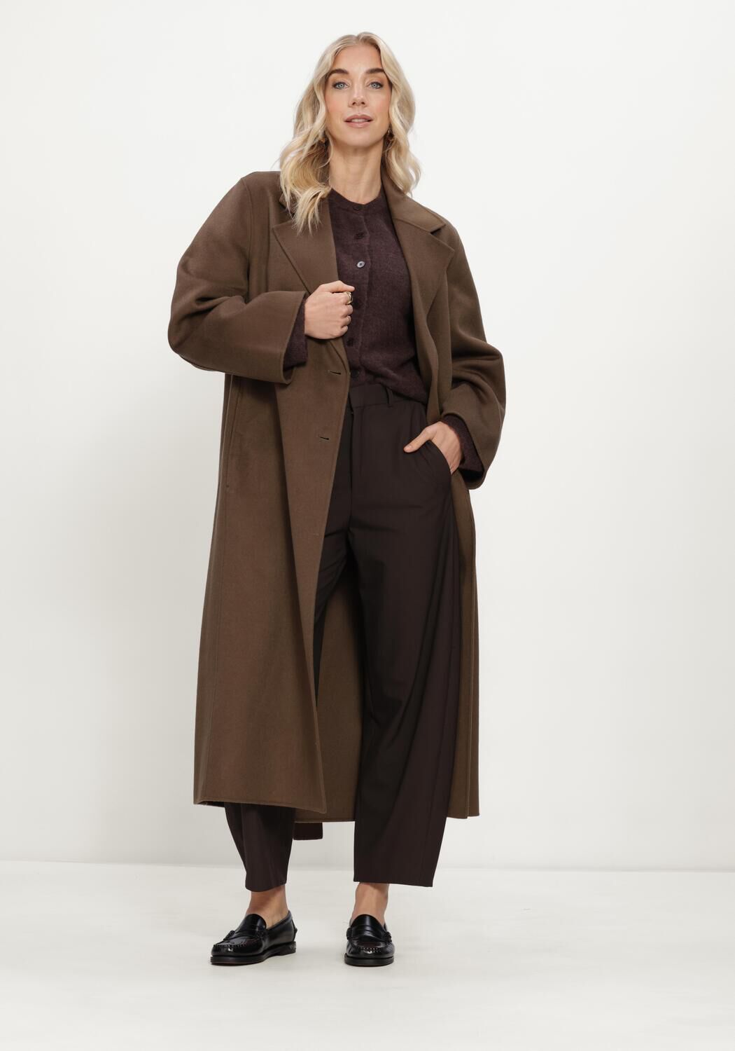 DRYKORN Manteau UPAVON en marron - large