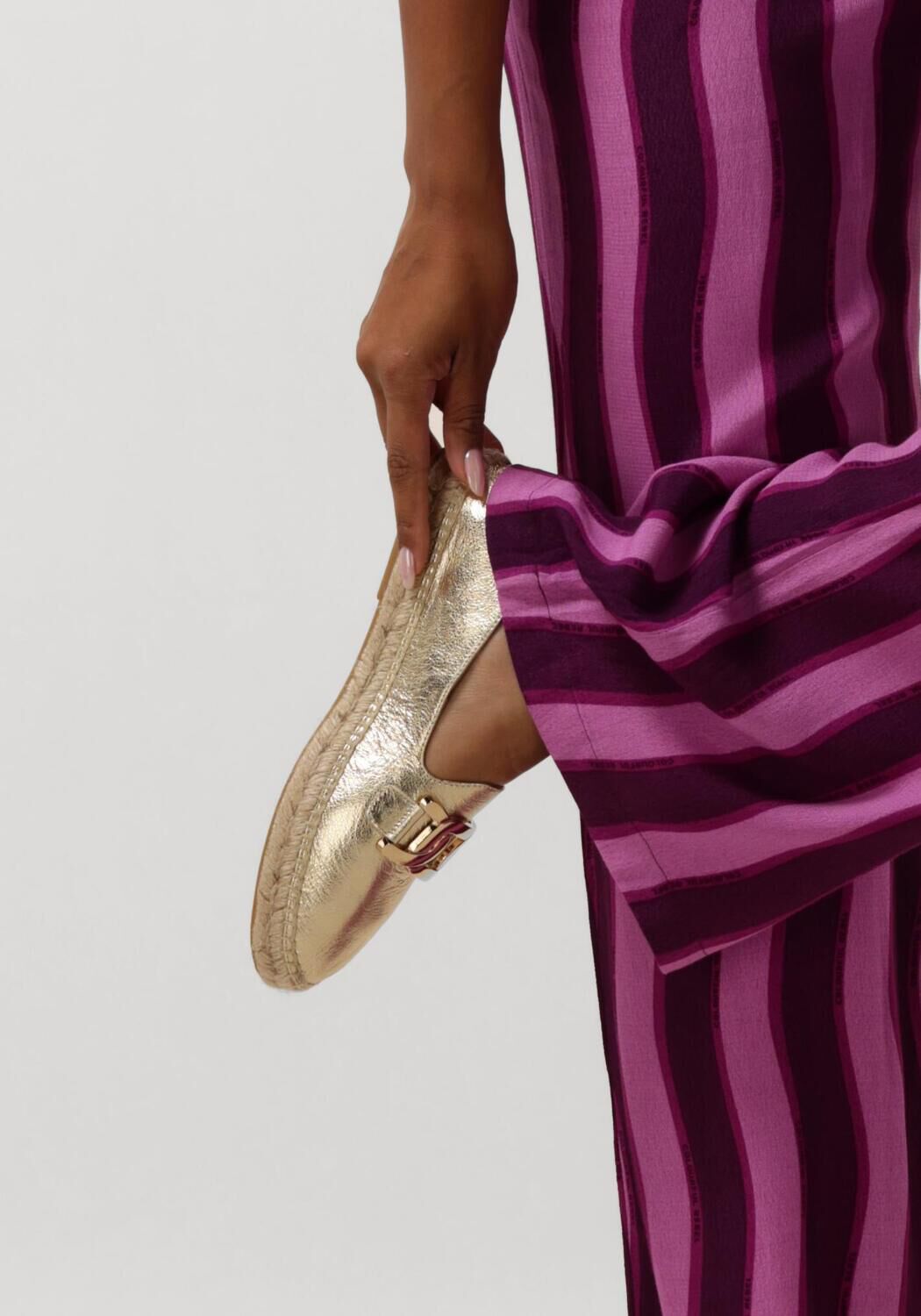 AYANA YU695 Espadrilles en or - large