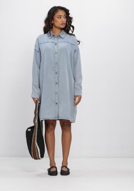 Lichtblauwe MY ESSENTIAL WARDROBE Jurken MWNELLY OS SHIRTDRESS - large