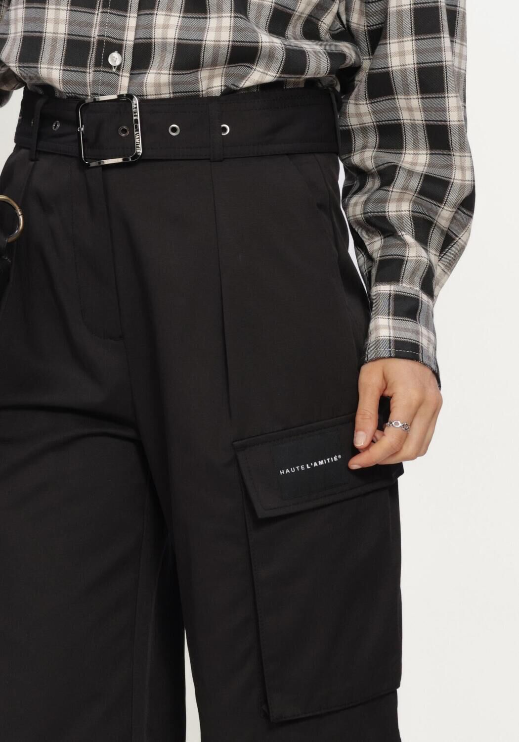 Zwarte HAUTE L'AMITI&Eacute; Broeken/jumpsuits RABI CARGO POCKET TALL PANT - large