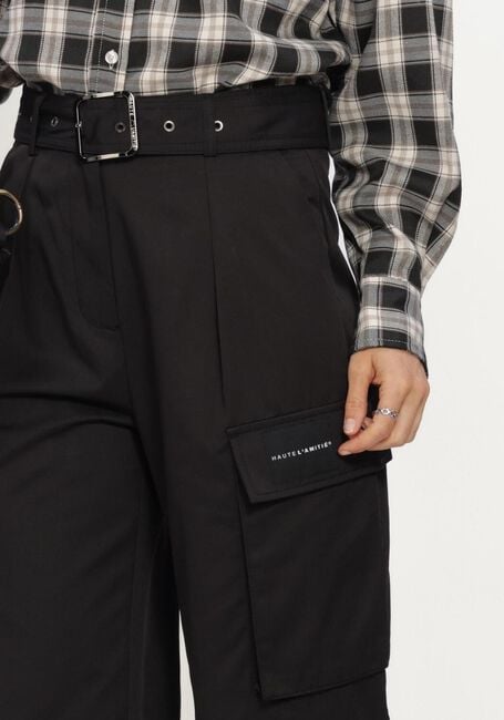 HAUTE L'AMITI&Eacute; RABI CARGO POCKET TALL PANT Pantalons en noir - large