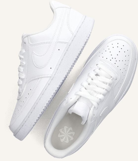 Witte NIKE Sneakers COURT VISION LOW WMNS Witte NIKE Sneakers COURT VISION LOW WMNS - large