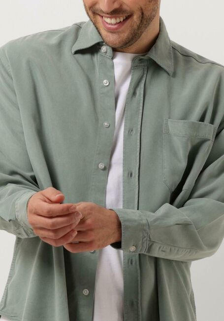 WOODBIRD Chemise décontracté WBYUZO TENCEL SHIRT en vert - large