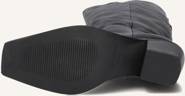 Zwarte BLASZ  12 Zwarte BLASZ  12 - large