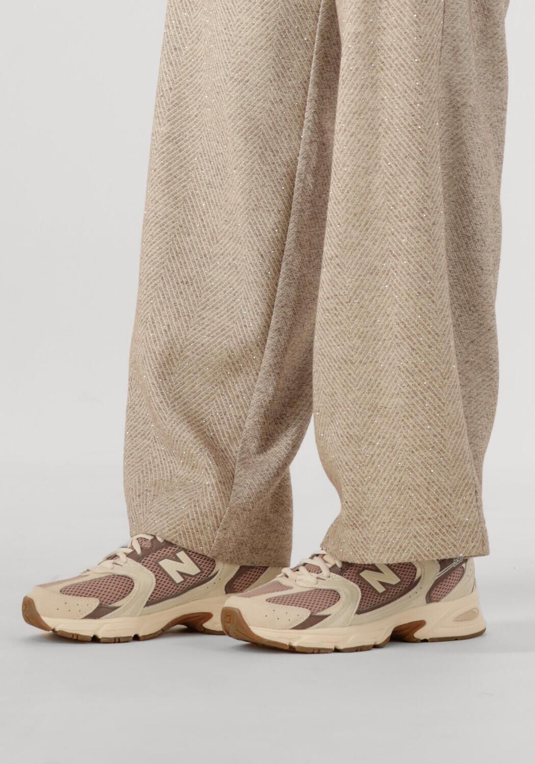 NEW BALANCE Baskets basses U530 D en marron - large