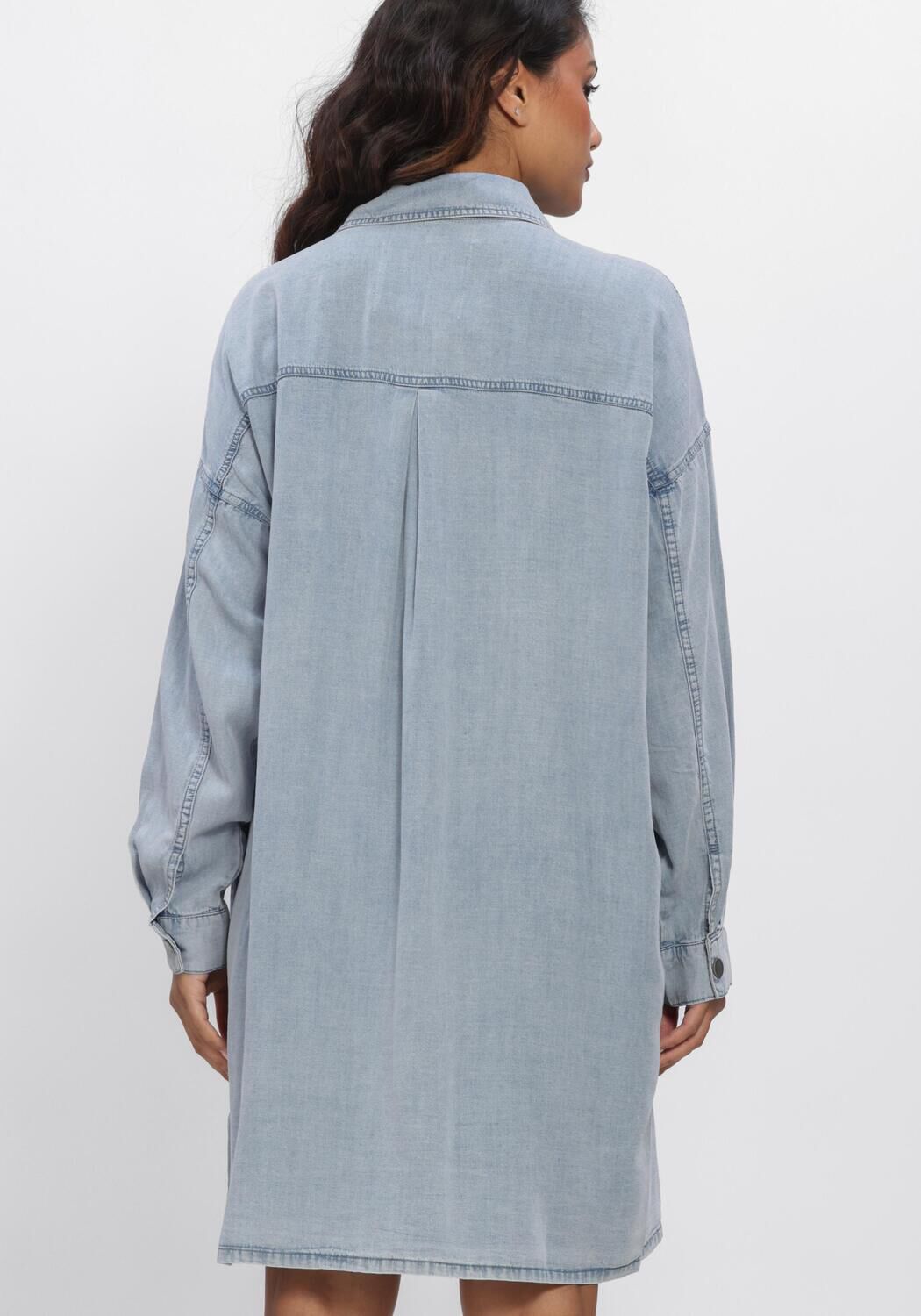 Lichtblauwe MY ESSENTIAL WARDROBE Jurken MWNELLY OS SHIRTDRESS - large