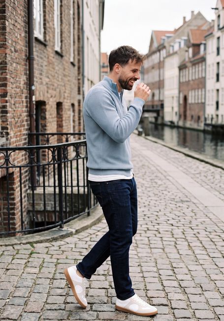 SAINT STEVE Pull DOMINIC-S Bleu clair - large