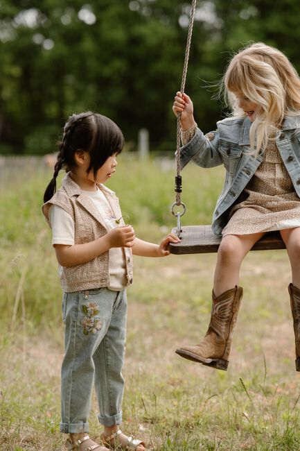 Lichtblauwe DAILY7 Mom jeans RUBY MOM FIT FLOWER Lichtblauwe DAILY7 Mom jeans RUBY MOM FIT FLOWER - large