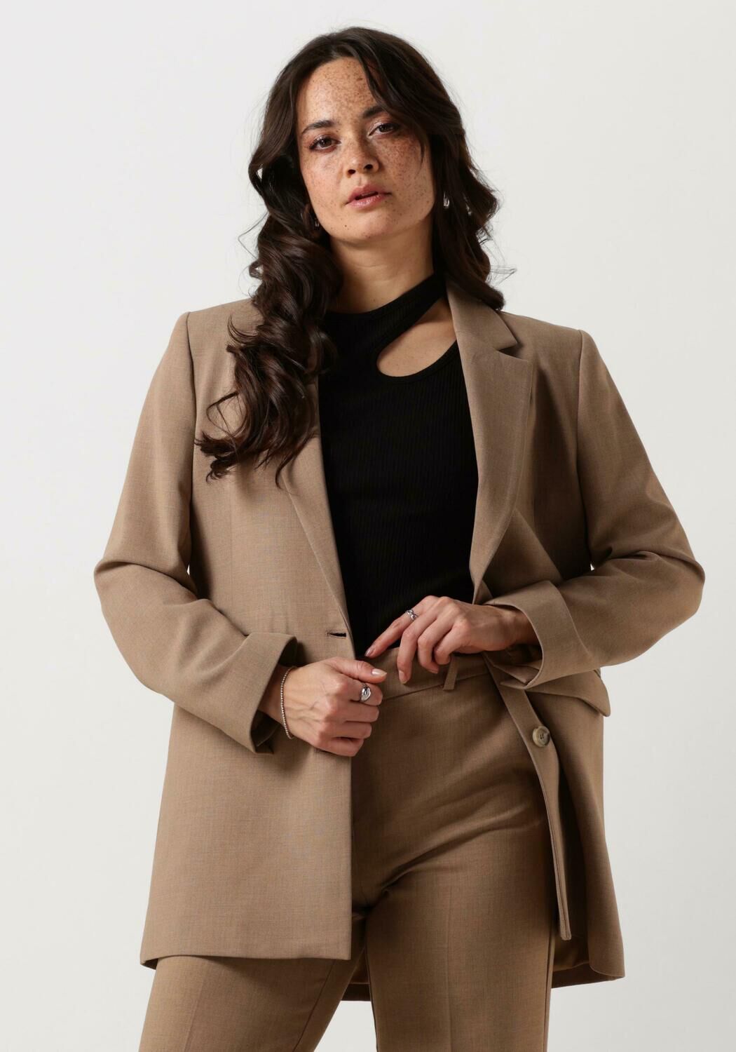 Dames Kleding Camel online kopen Morgen in huis Omoda
