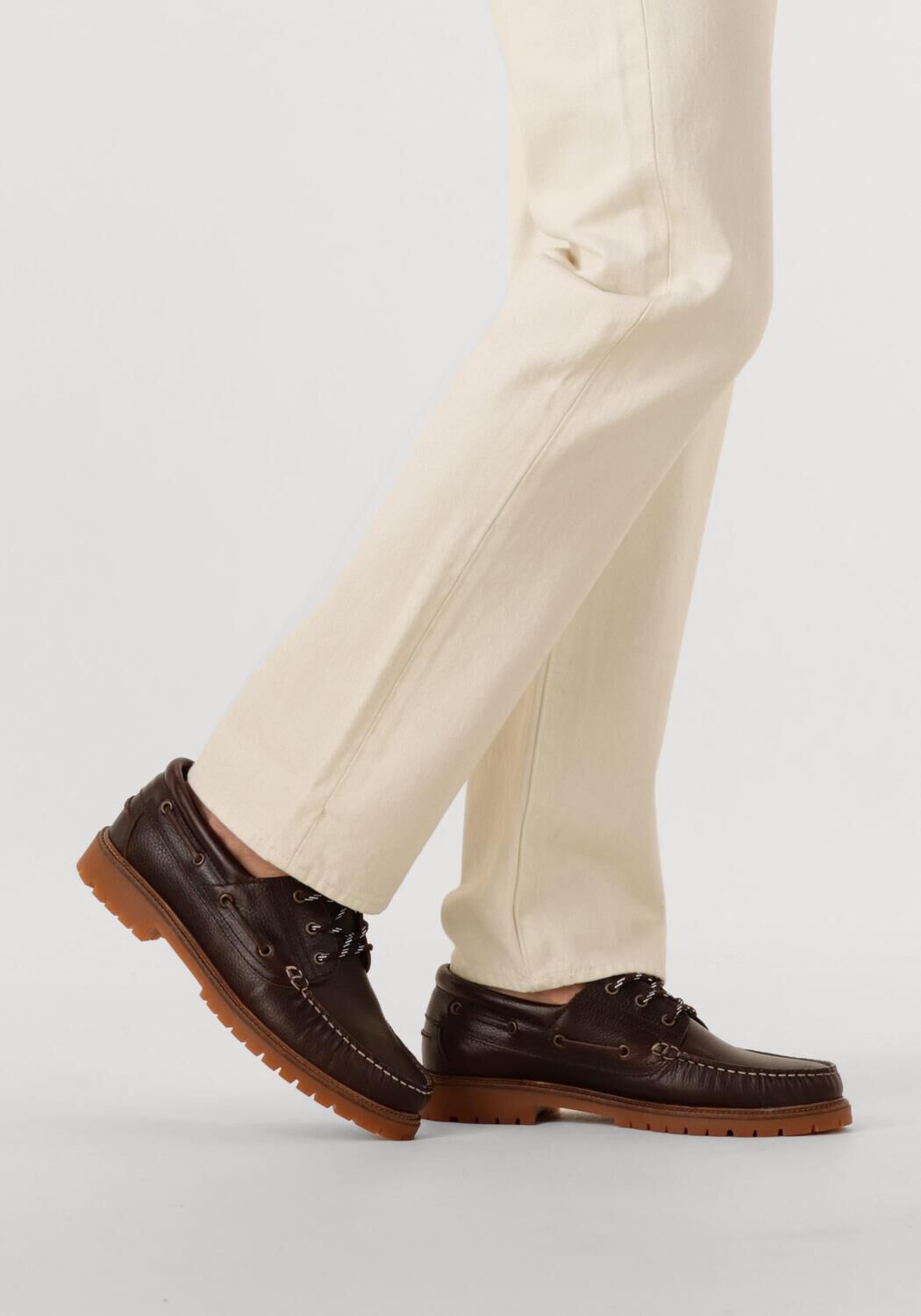 LES DEUX TAYLOR LEATHER BOAT SHOE Mocassins en marron - large