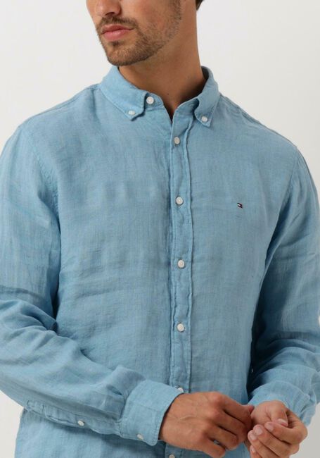 TOMMY HILFIGER Chemise décontracté PIGMENT DYED LI SOLID RF SHIRT en bleu - large