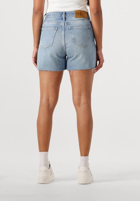 CALVIN KLEIN Pantalon courts MOM SHORT en bleu - large