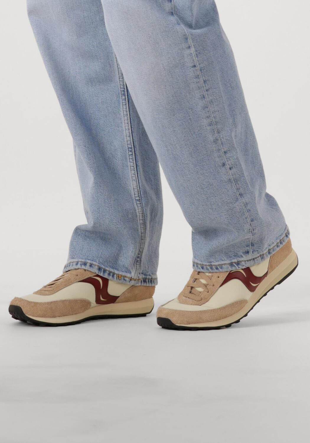 SAUCONY Baskets basses TRAINER 80 Cr&egrave;me - large